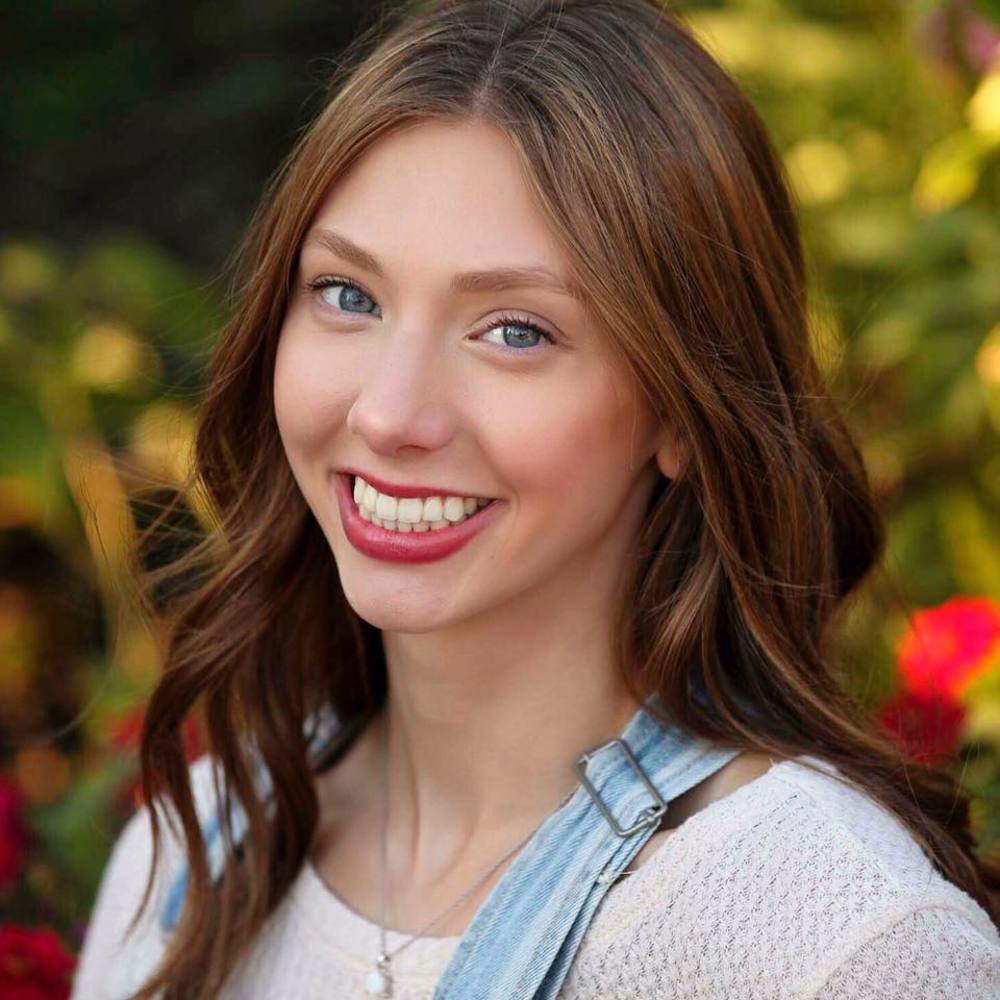 Meet your Posher, Sophia